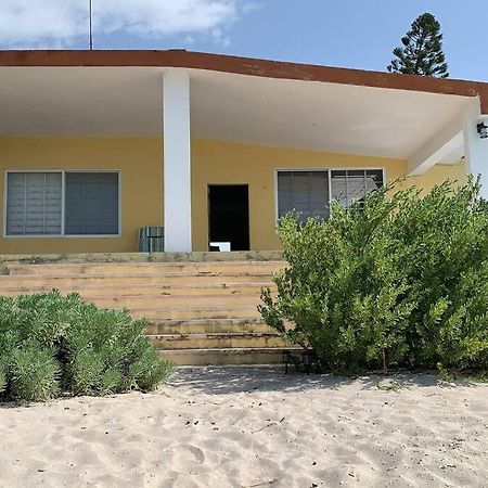 La Casa Amarilla Frente Al Mar Villa Chelem Dış mekan fotoğraf