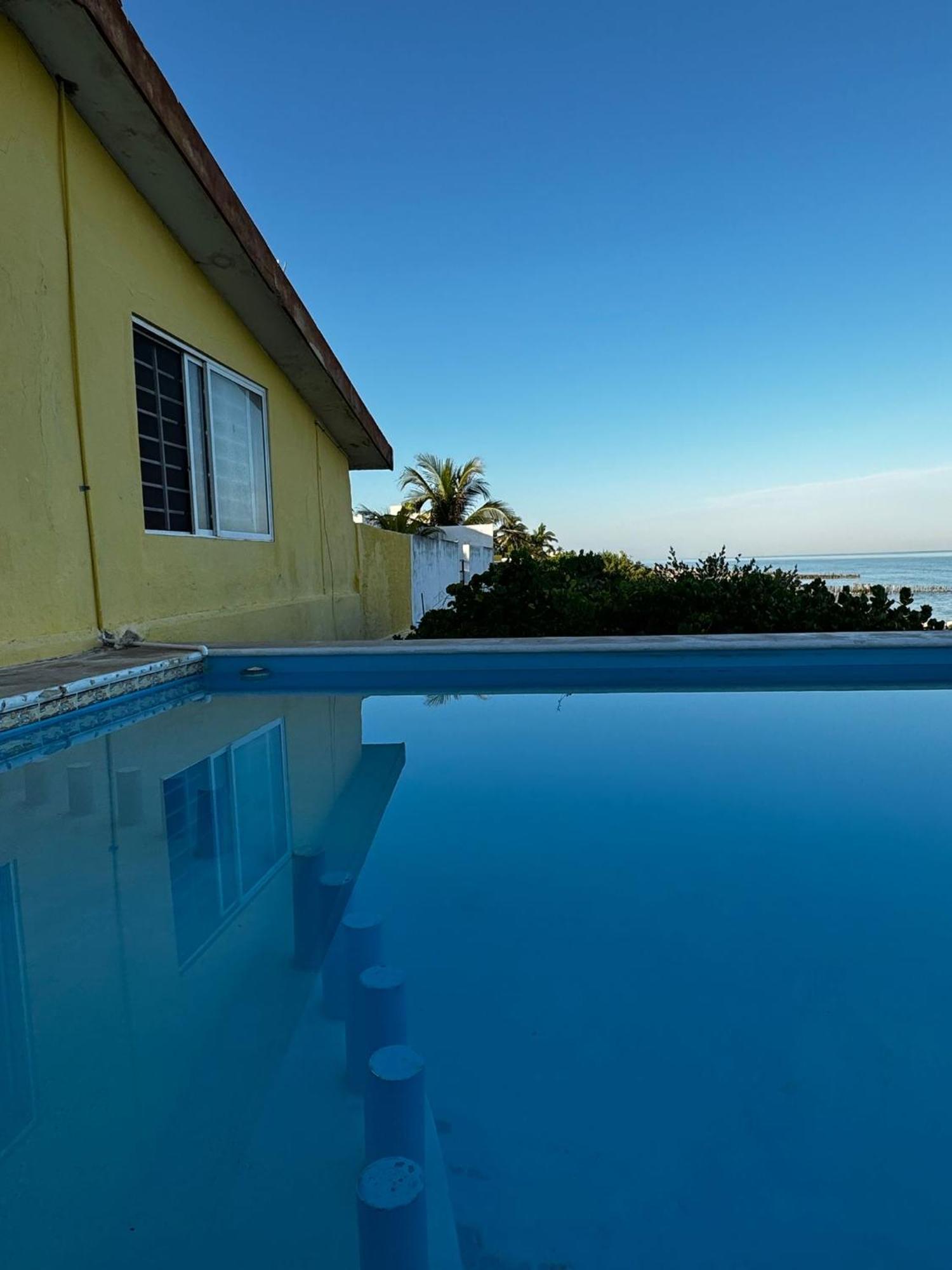 La Casa Amarilla Frente Al Mar Villa Chelem Dış mekan fotoğraf